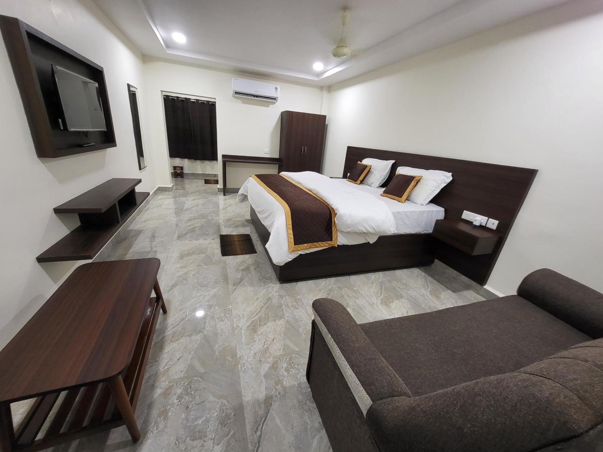 Sri Chitra Inn Hotel Tanuku Oda fotoğraf